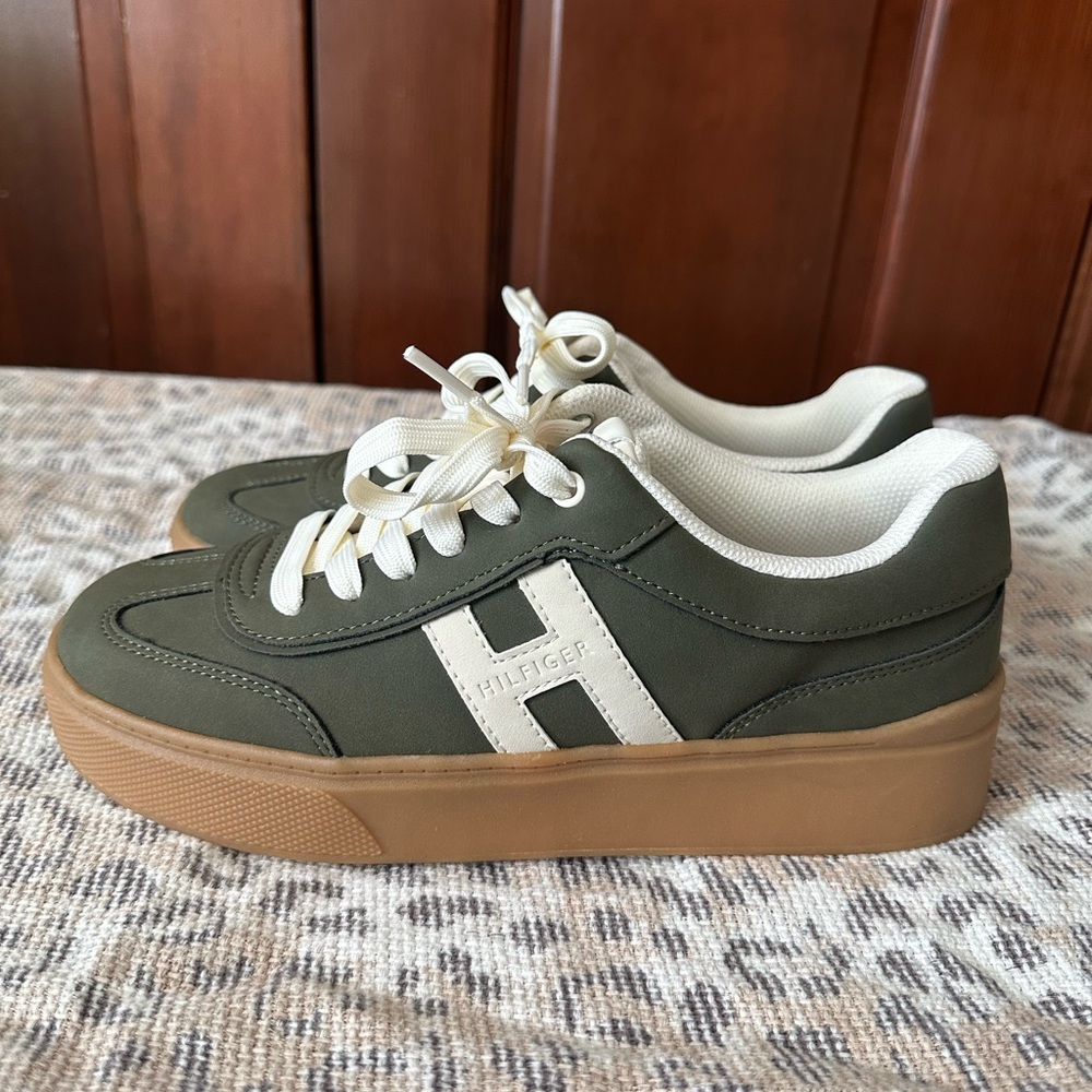 Tommy Hilfiger Olive Green and Cream Platform Sneakers